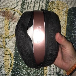Rose gold solo 2 beats with Bluetooth